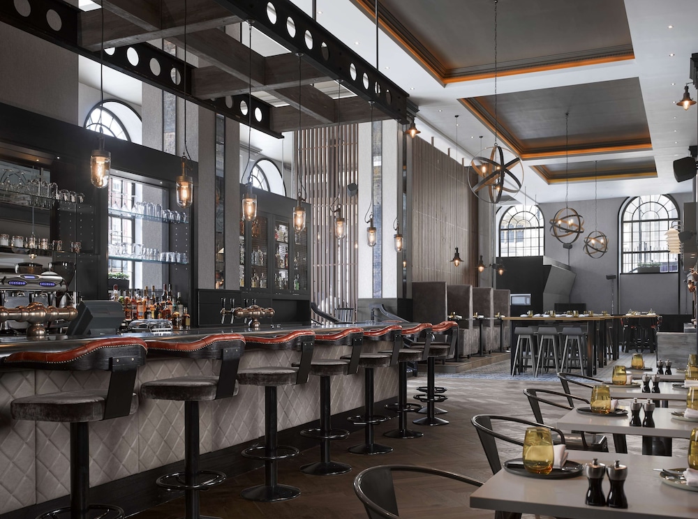 Radisson Blu Hotel, Leeds 58/66