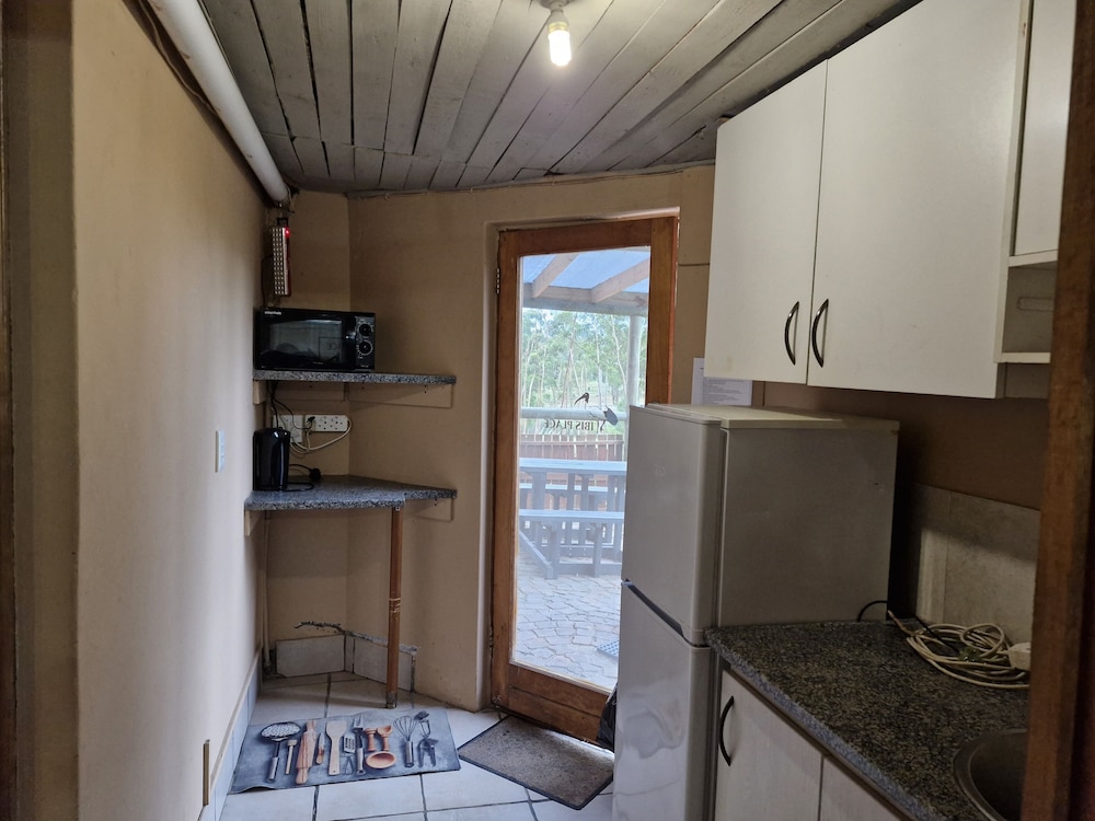 Ibis Place Guest House 5/50