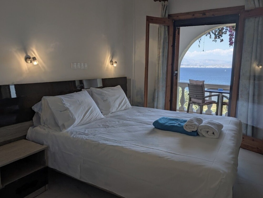 Dionysos Apartments 18/67