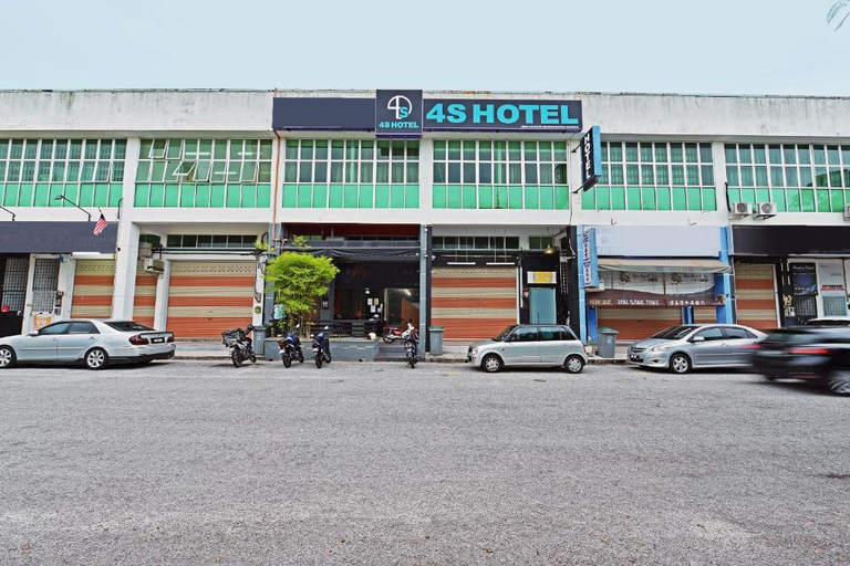 4S Hotel 4/4
