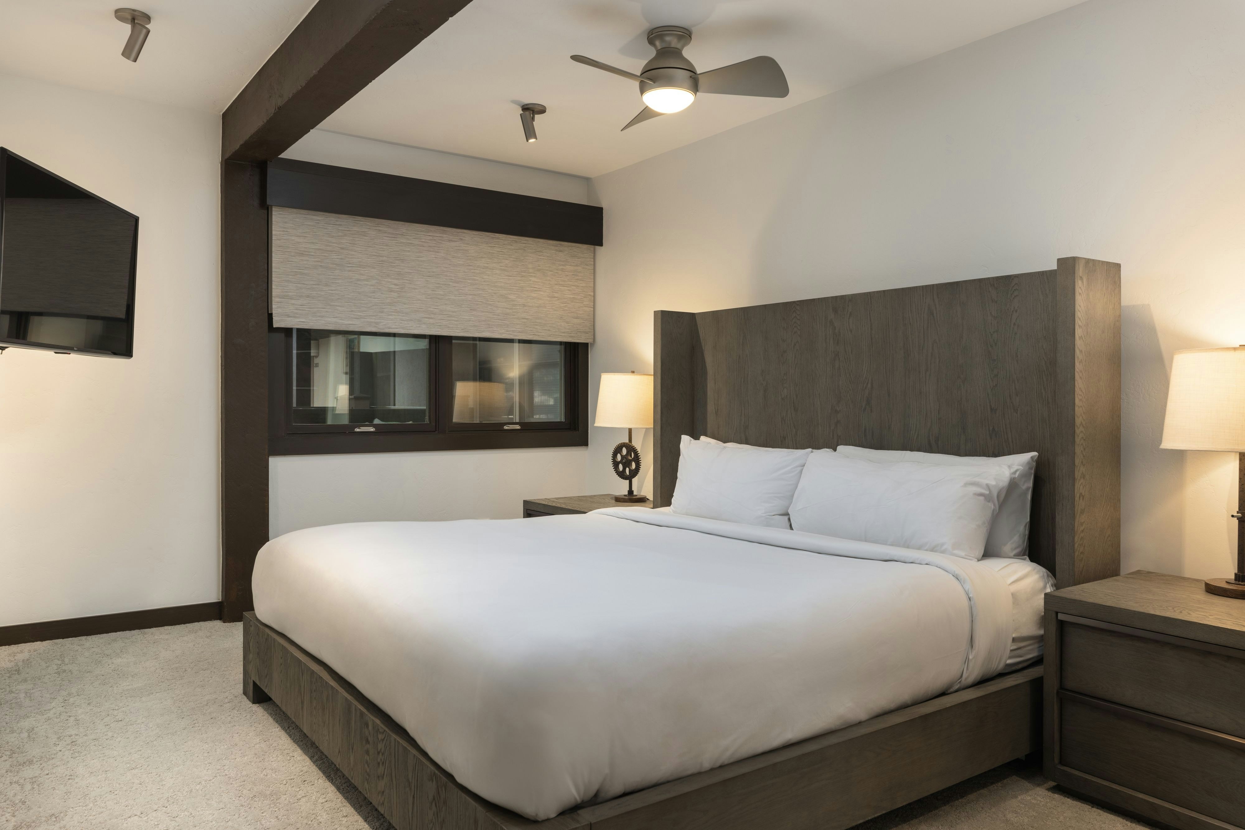 Top of the Village - Destination Hotels & Resorts 4/56