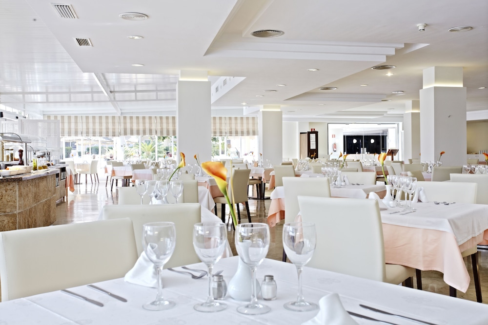 Grupotel Port d Alcudia 38/49