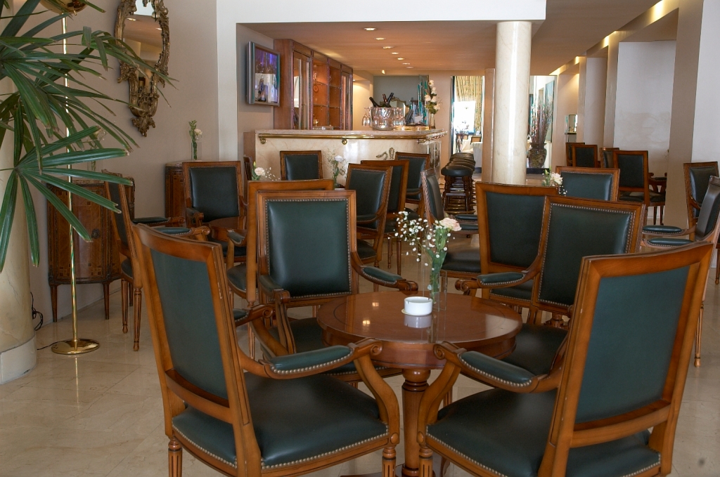 Hermitage Hotel 21/25