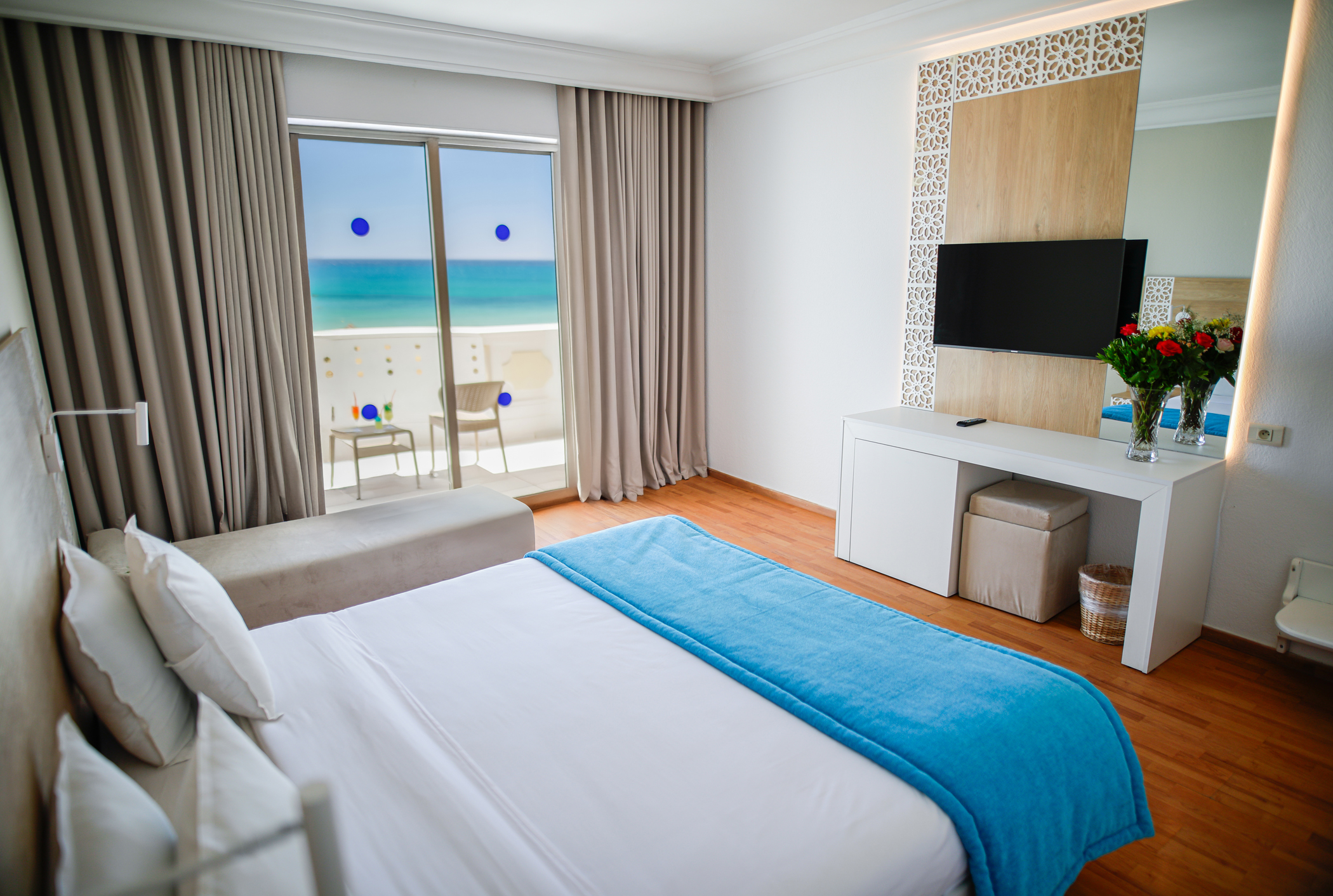 ROOM, DOUBLE BED, SEA VIEW