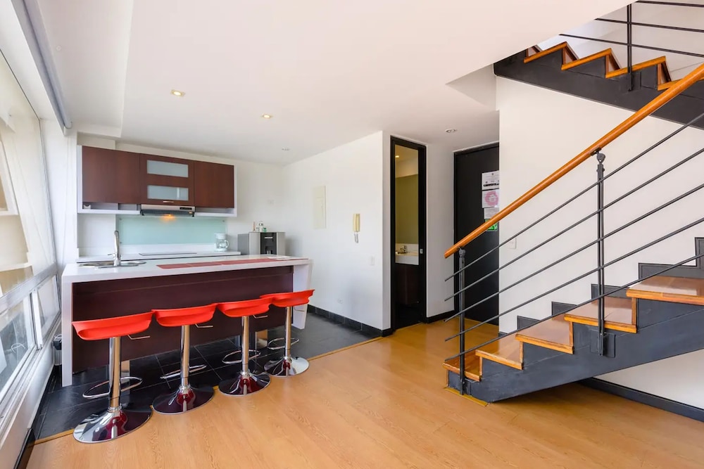 Hotel Aparta Suite Continental 44/75