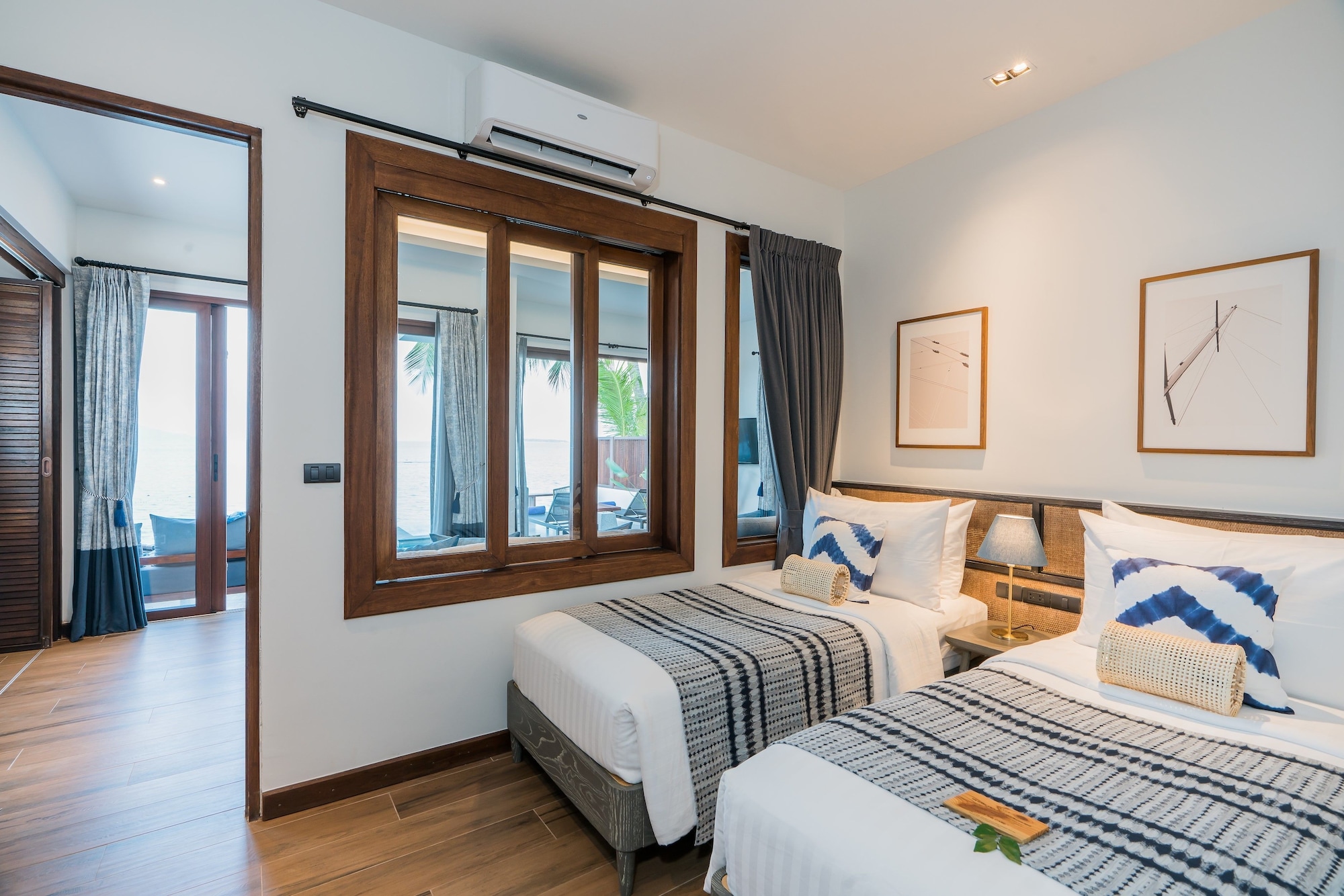 2 Bedrooms, Pool, Villa, King and Twin Beds, Beach Front