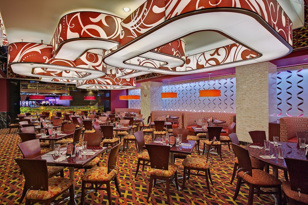 Golden Nugget 28/50