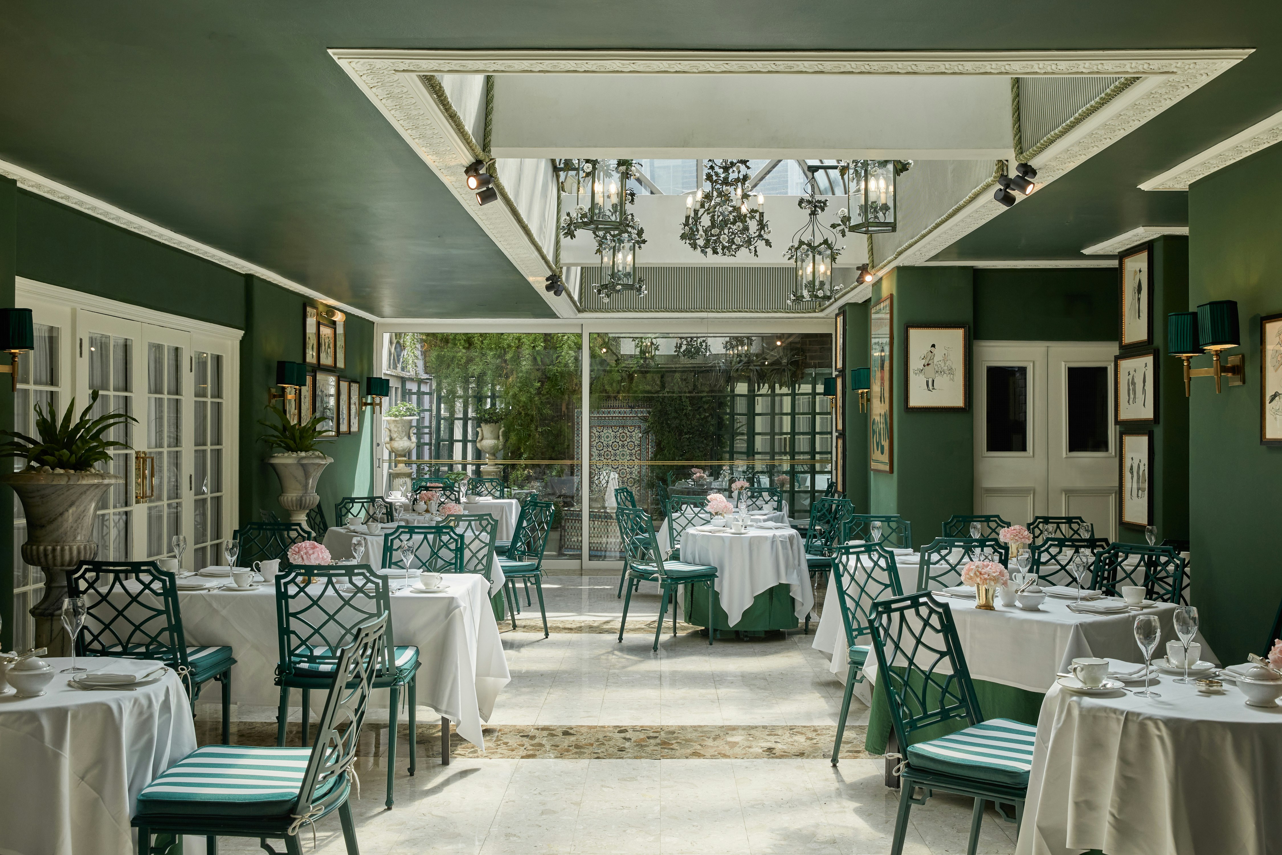 The Chesterfield Mayfair 67/84