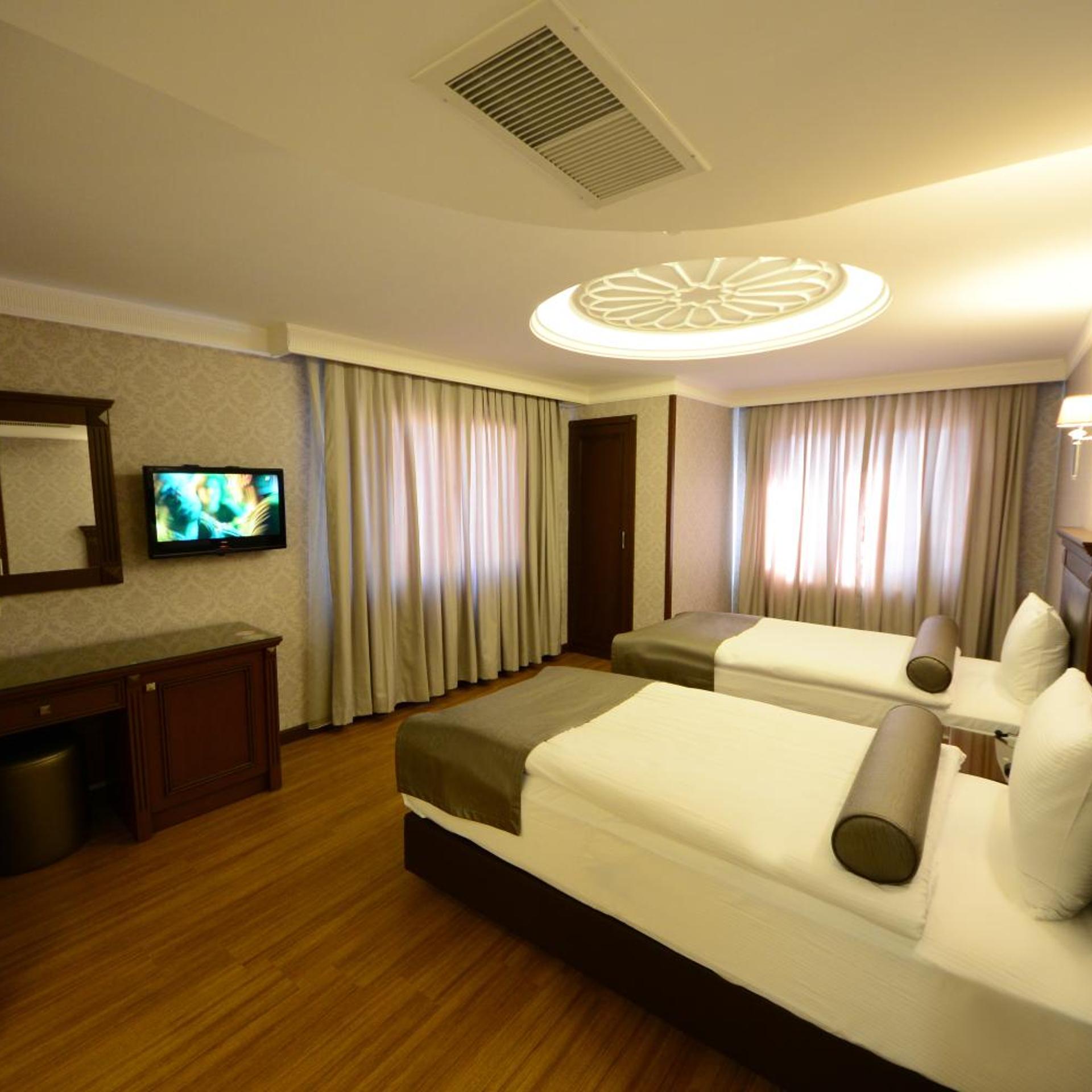غرفة ثلاثية، Grand Bazaar Hotel 2/10