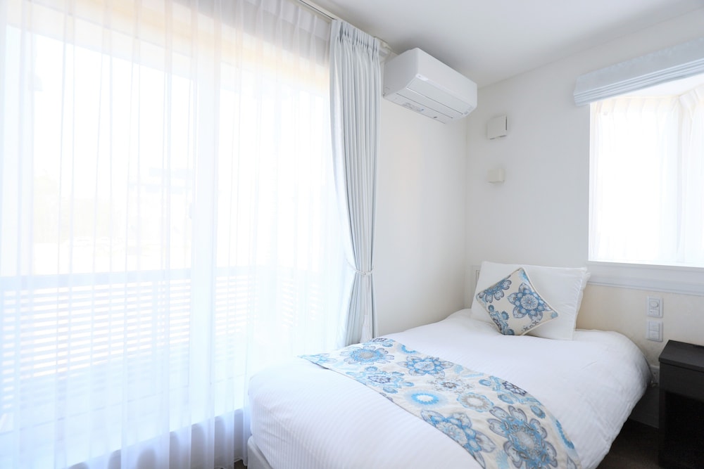 Bliss Lodging 8/44