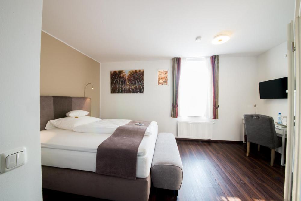 Landhotel Alte Topferei 19/41