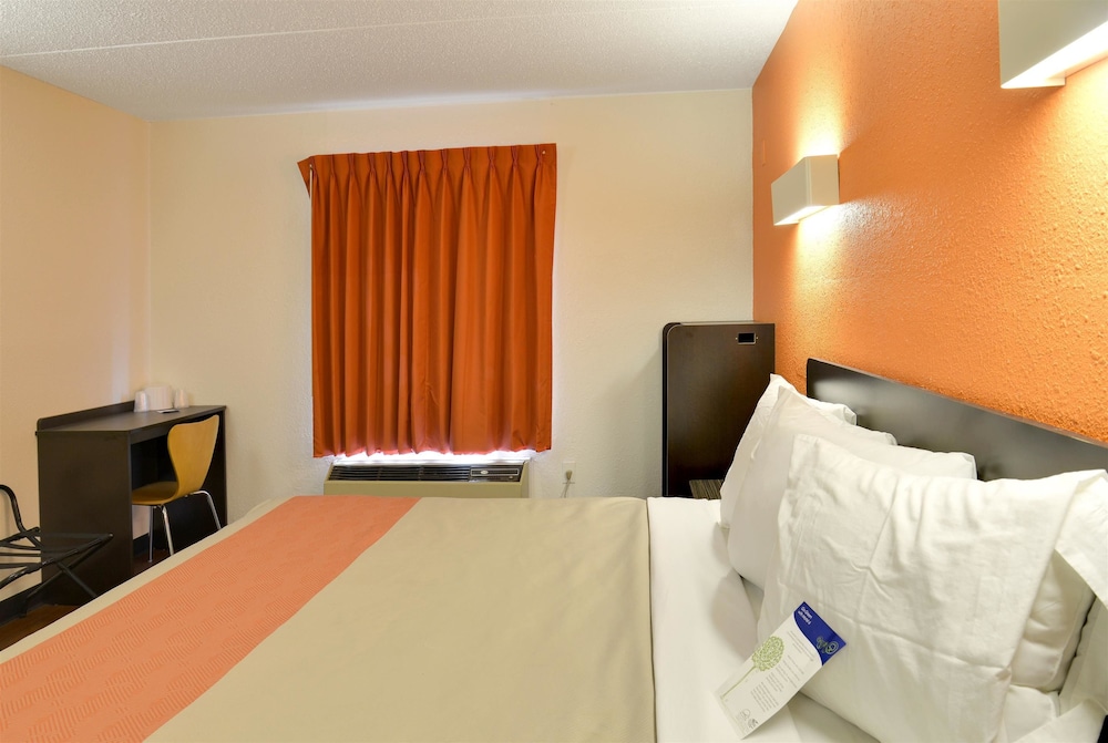 Motel6 Toledo, OH 14/36