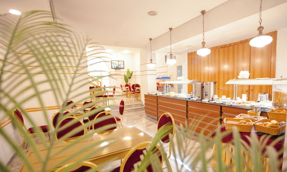 Hotel Le National 37/41