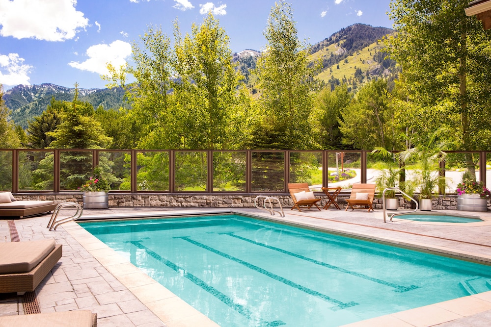 Teton Mountain Lodge and Spa A Noble House Resort 8/67