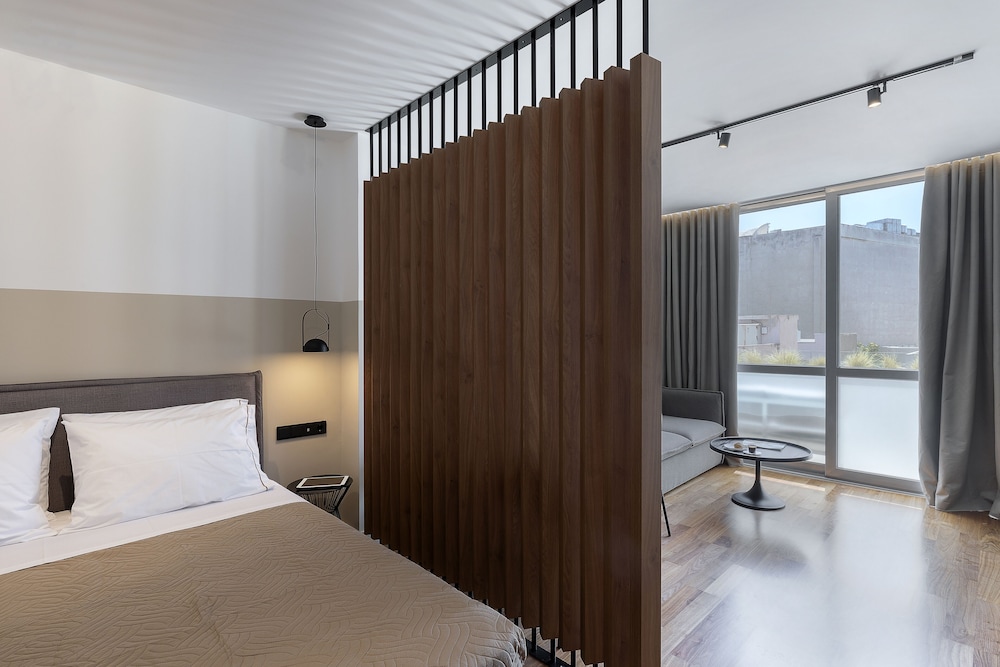 Premium, Suite, Queen Bed, Sofa