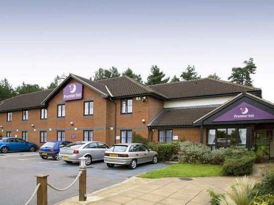 Premier Inn Norwich West (Showground/A47) 24/31