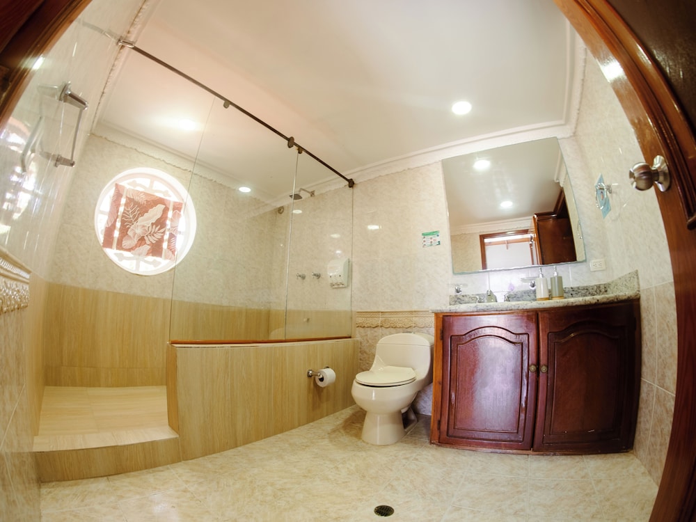 Koray Hotel 60/60