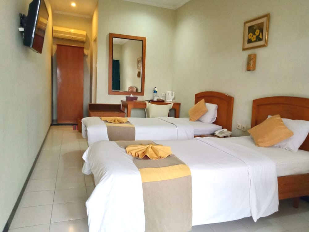 Hotel Catur 20/25