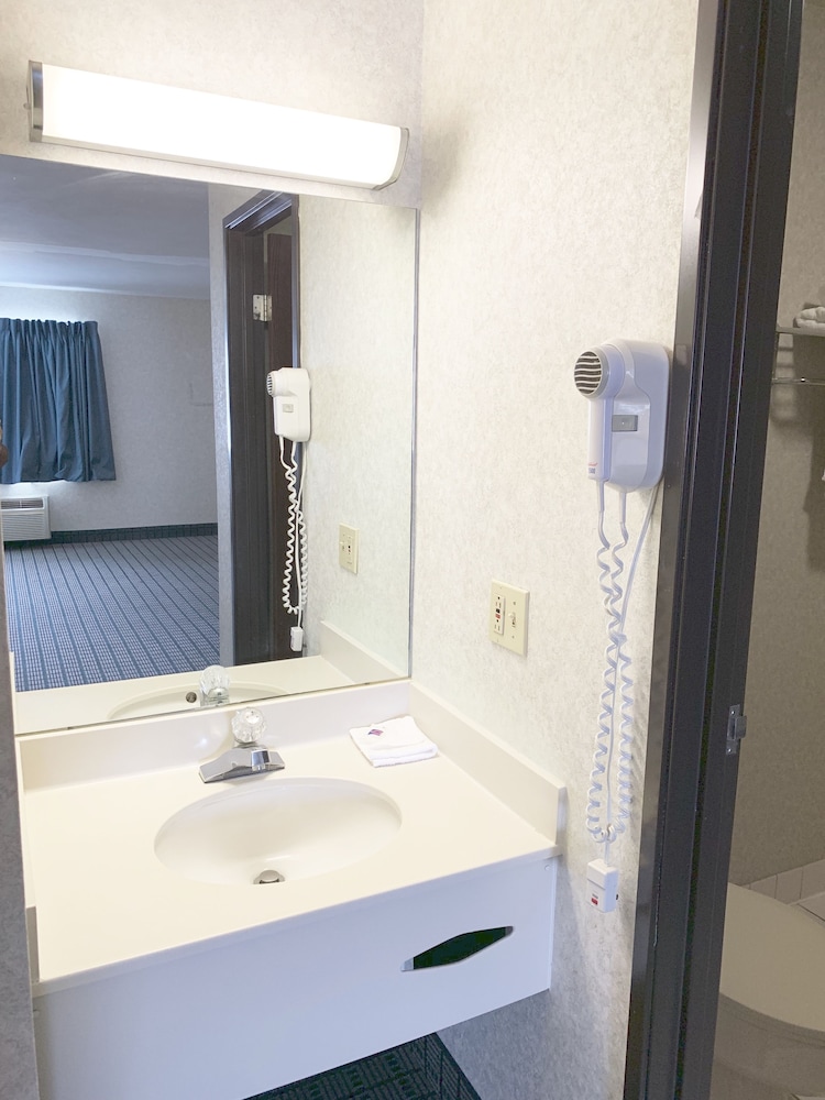 Motel6 McGraw, NY - Cortland 12/60