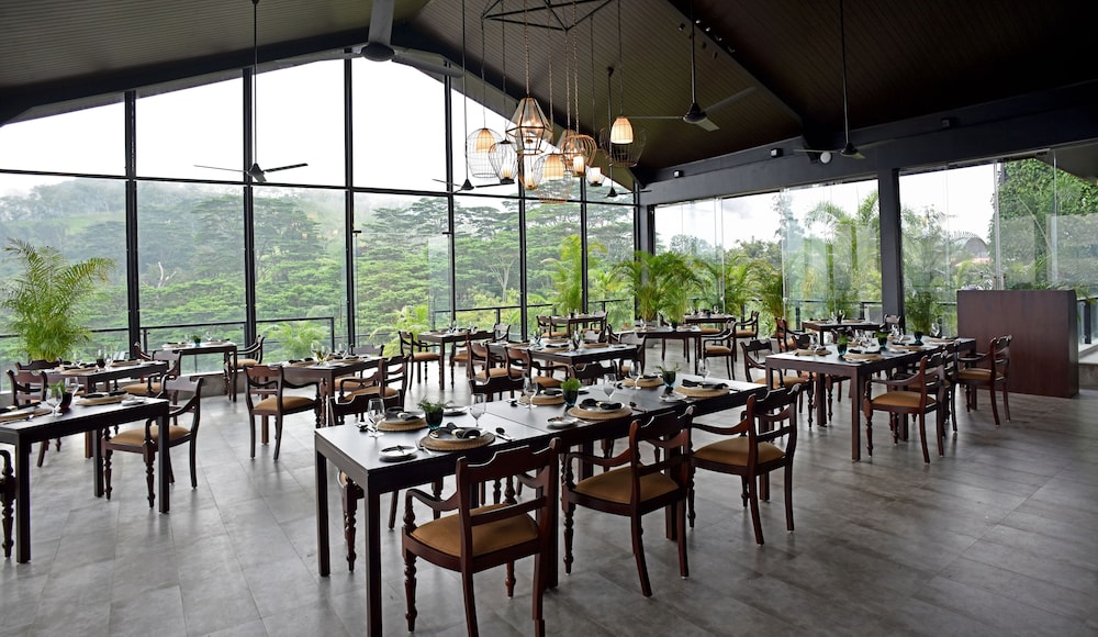 Fox Resorts Kandy 38/49