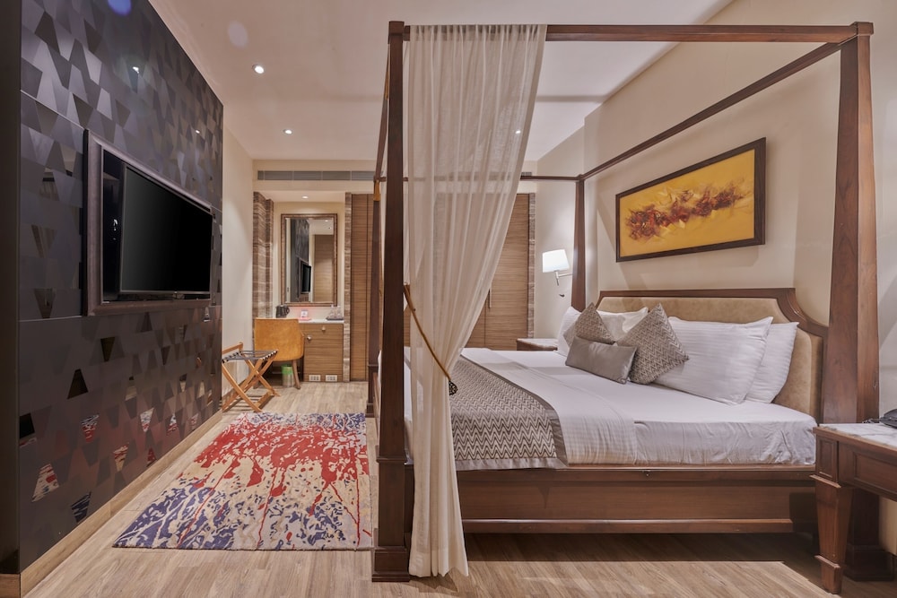 Residency Fort 23/56