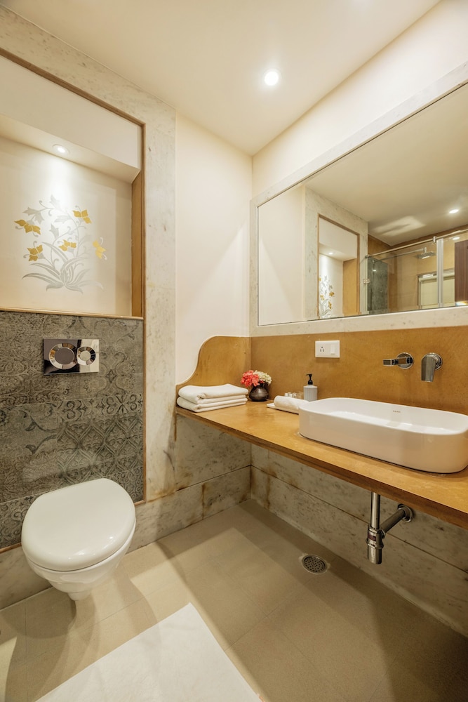 SURYAA VILLA JAIPUR A CLASSIC HERITAGE HOTEL 132/134