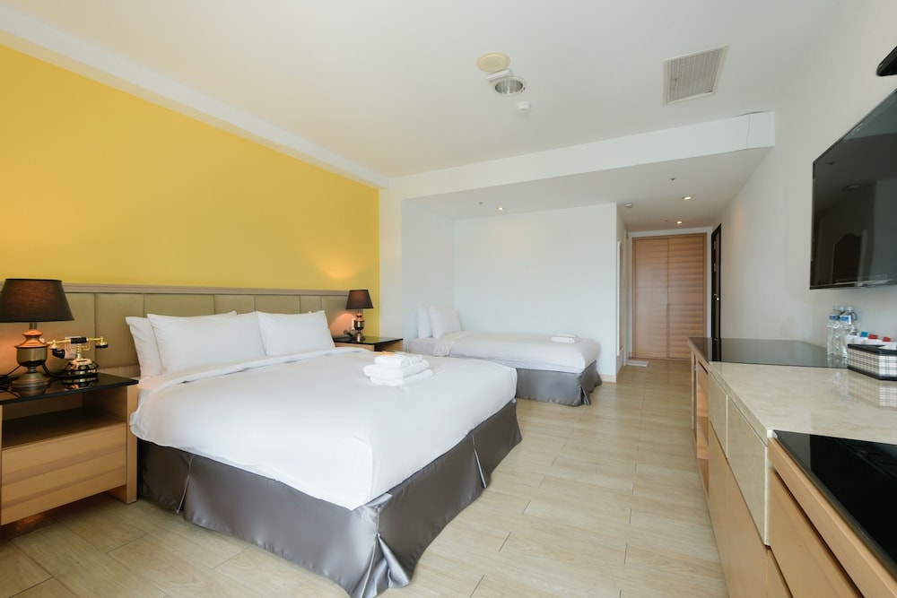 Champs Elysees Hotel 21/47