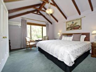 ROSEWOOD GUESTHOUSE 16/50