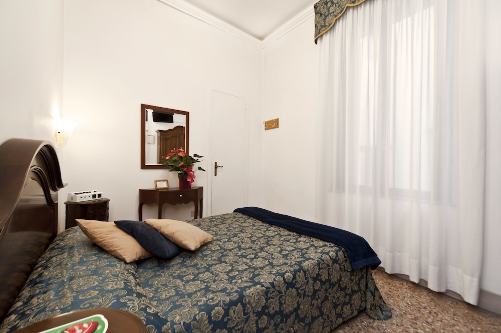 Hotel Alla Fava 51/62