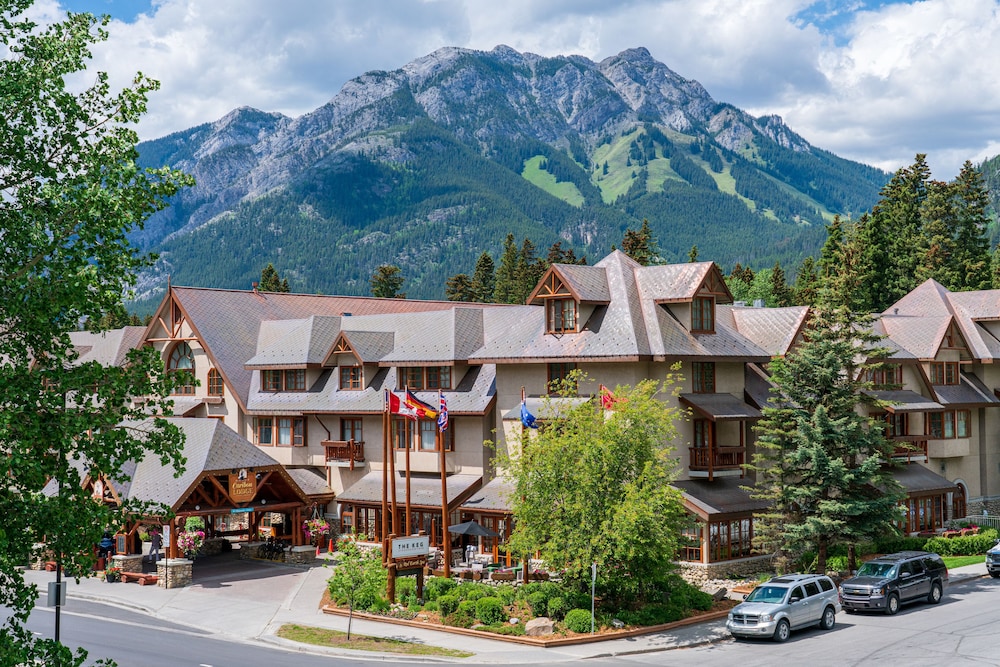Banff Caribou Lodge & Spa 7/69