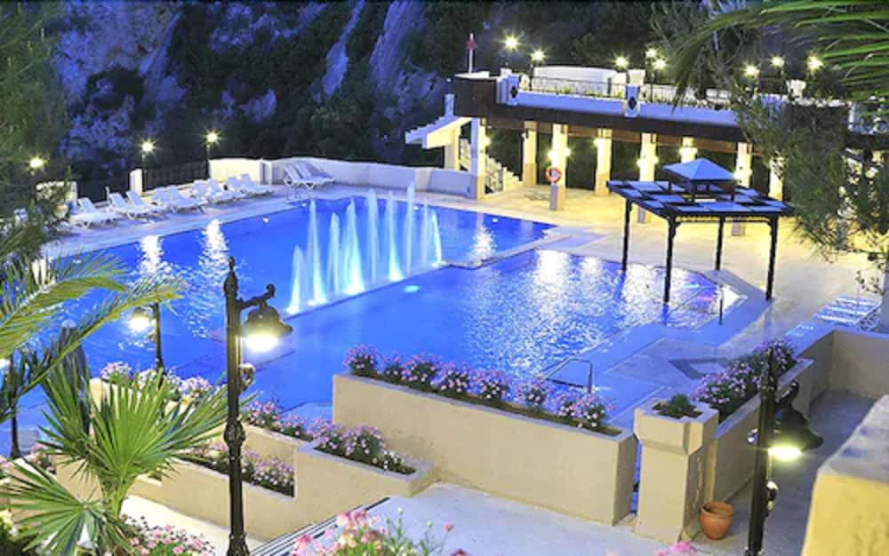 Ladonia Hotels Adakule 49/50
