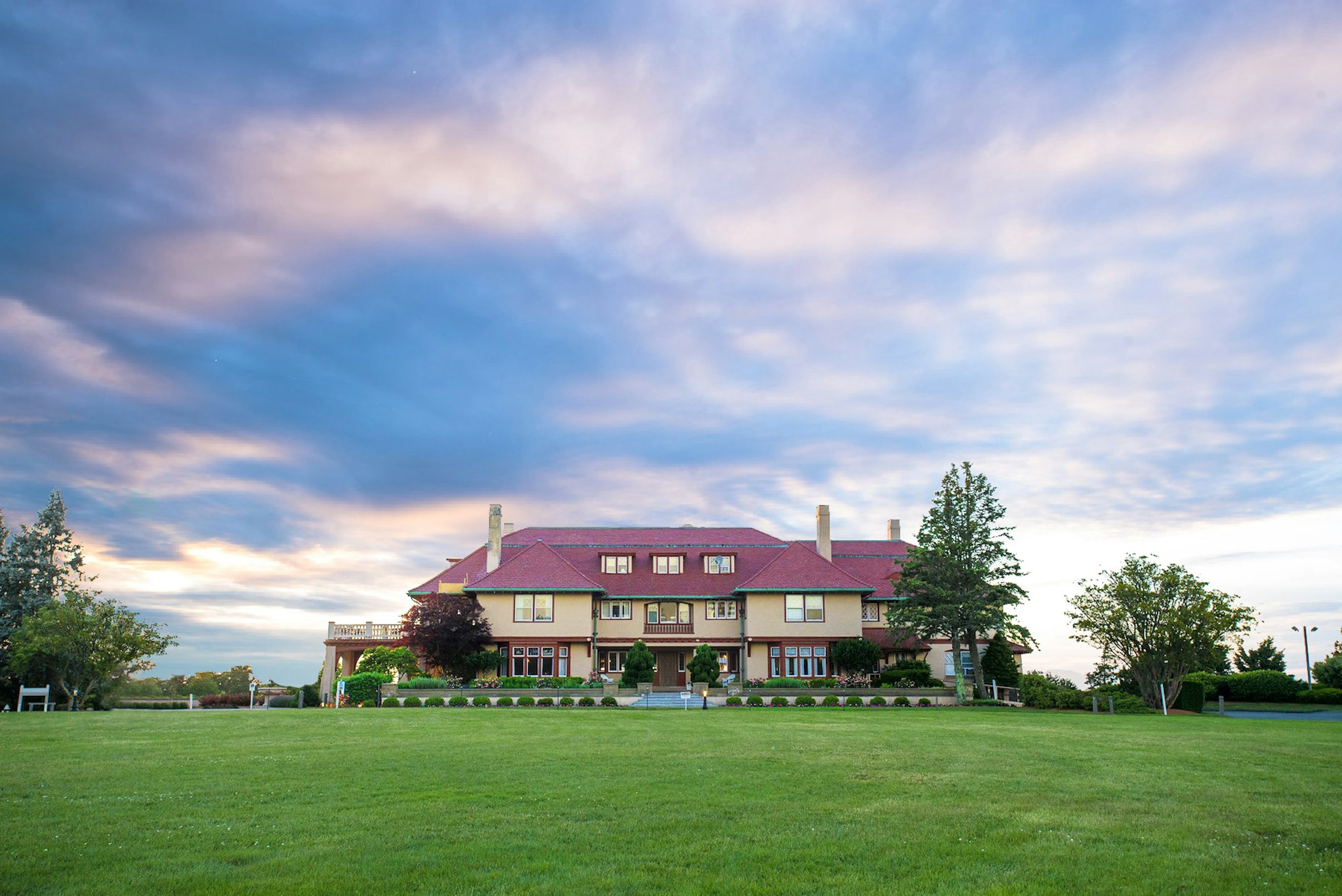 The Mansion At Ocean Edge 8/69