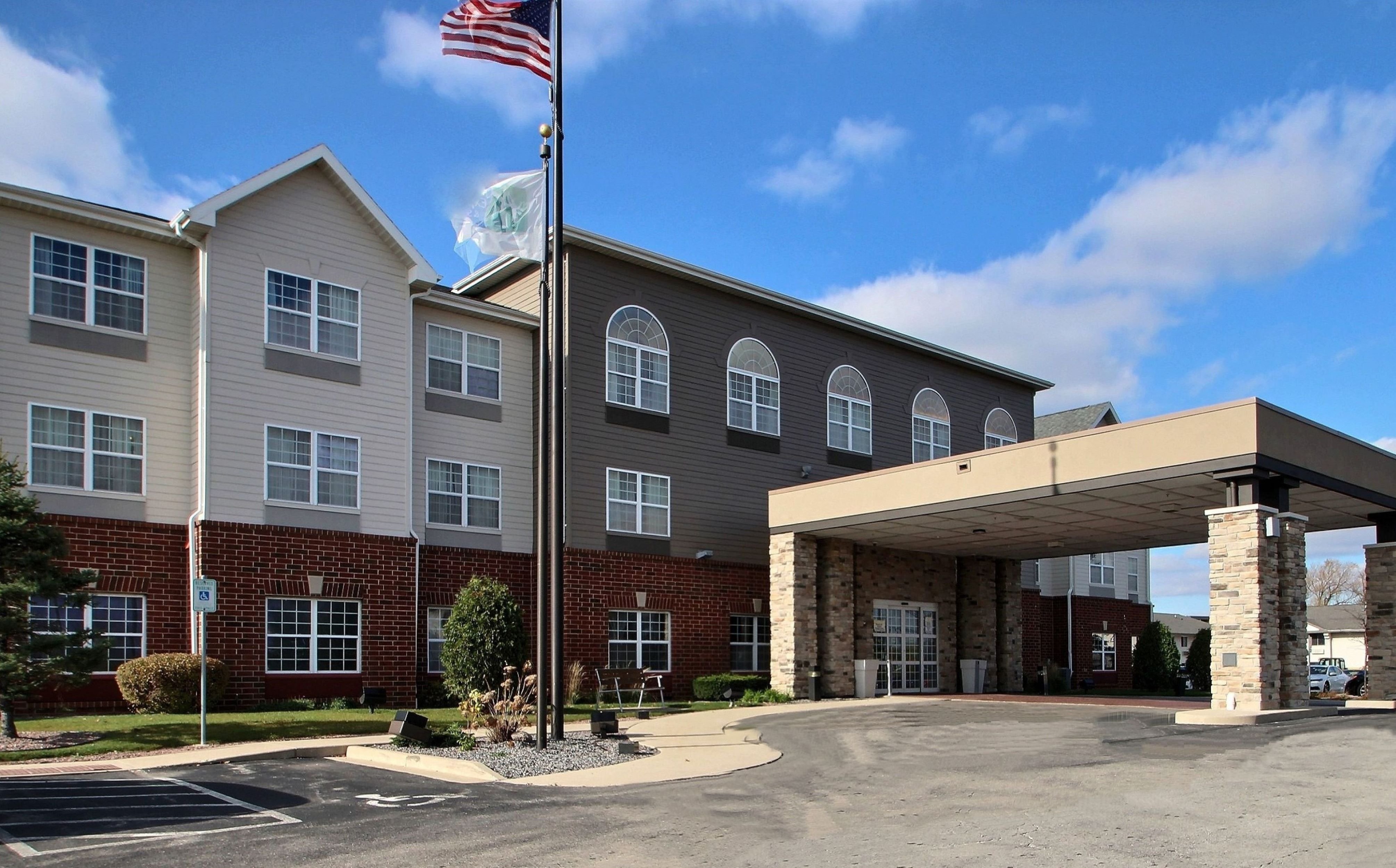 Holiday Inn Express Hotel And Suites Milwaukee Airport 71/74