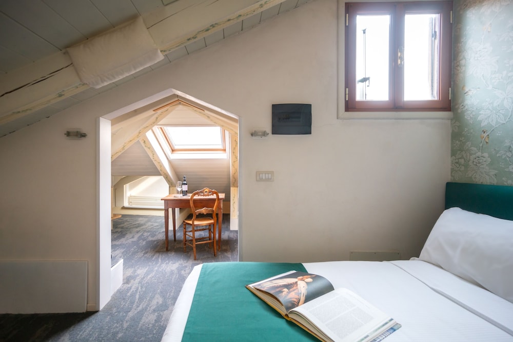 Mansarda, Deluxe, Double Bed