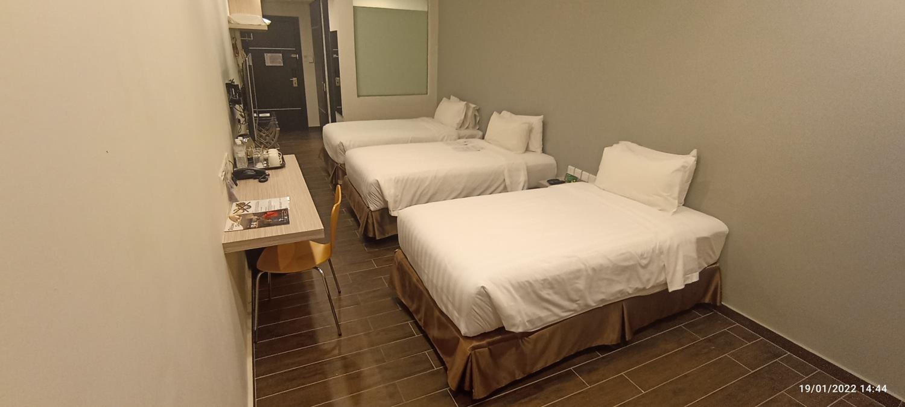 غرفة أساسية ثلاثية، The Klagan Hotel 7/10