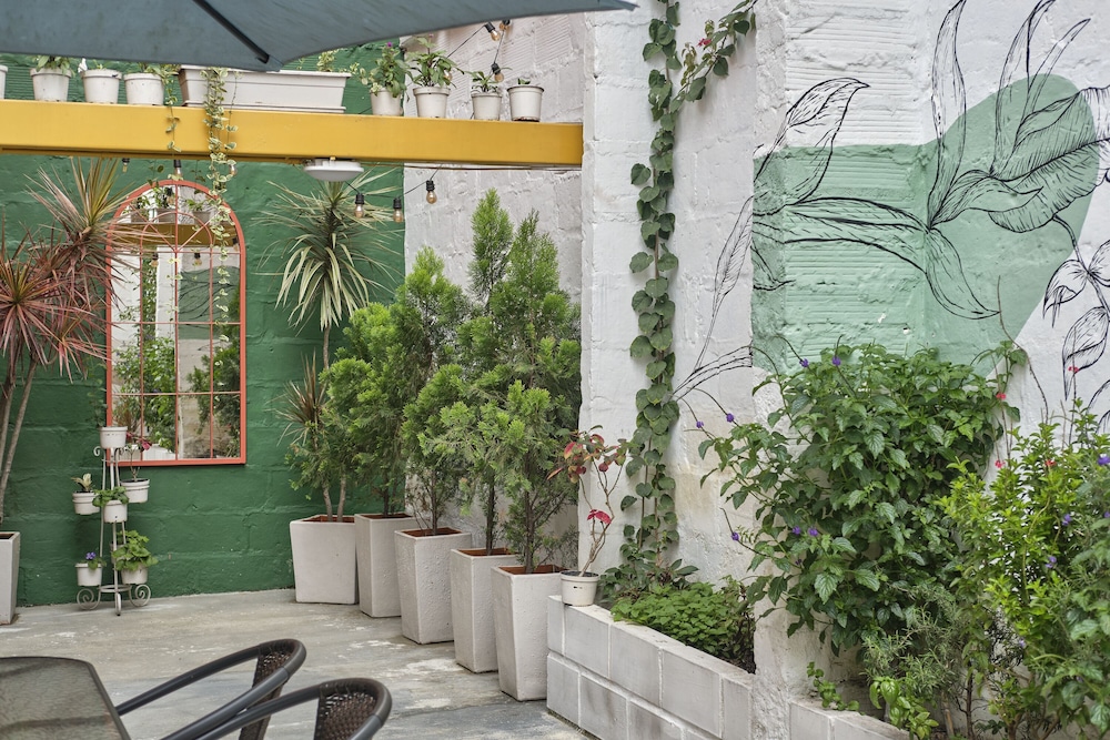 Botanica Casa Hotel 40/44