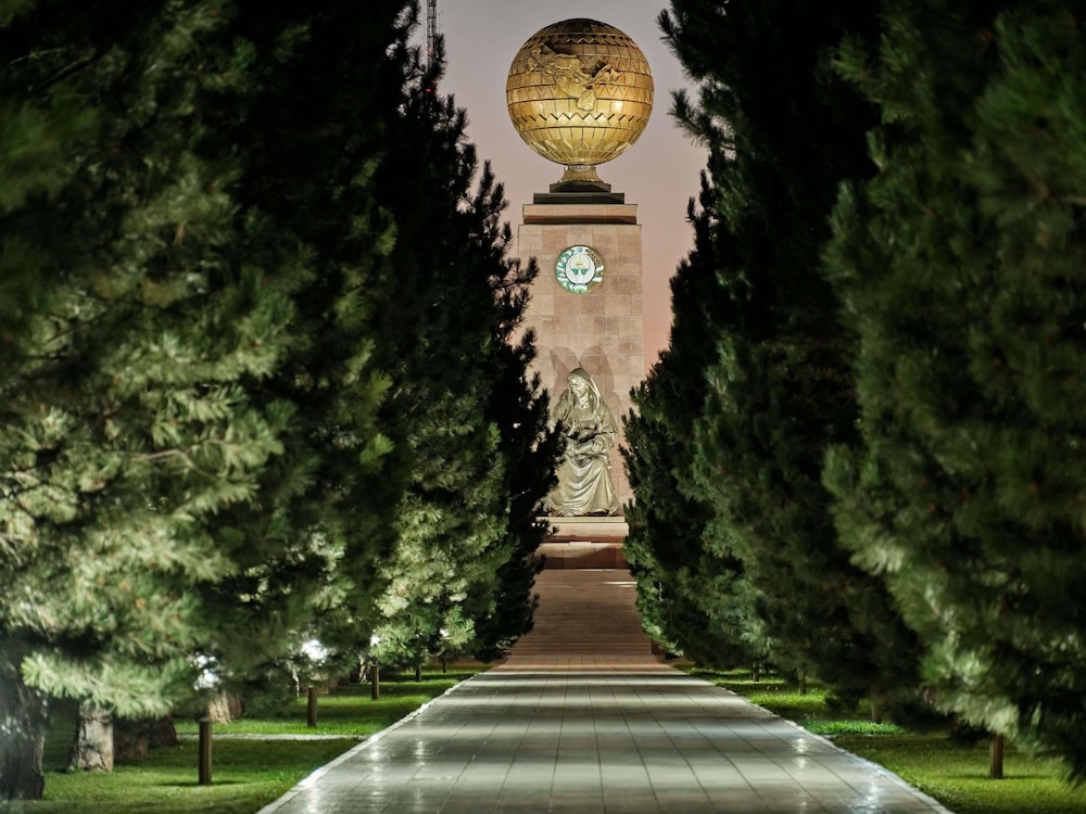 Swissotel Tashkent 51/54