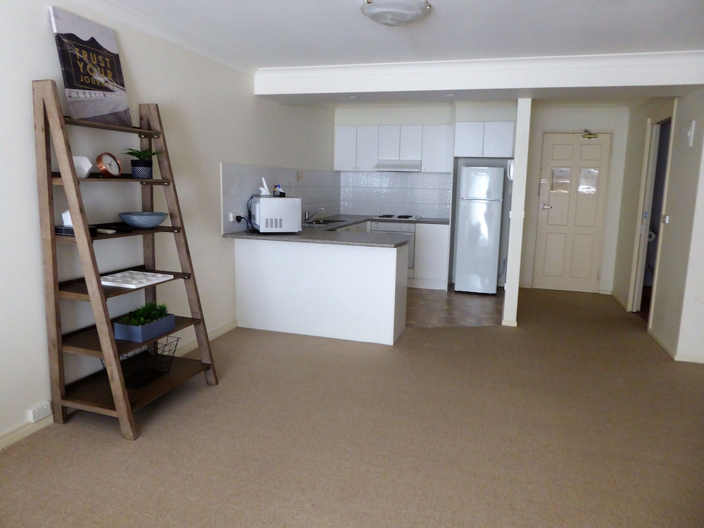 Lifestyle Apartments At Ferntree 43/66