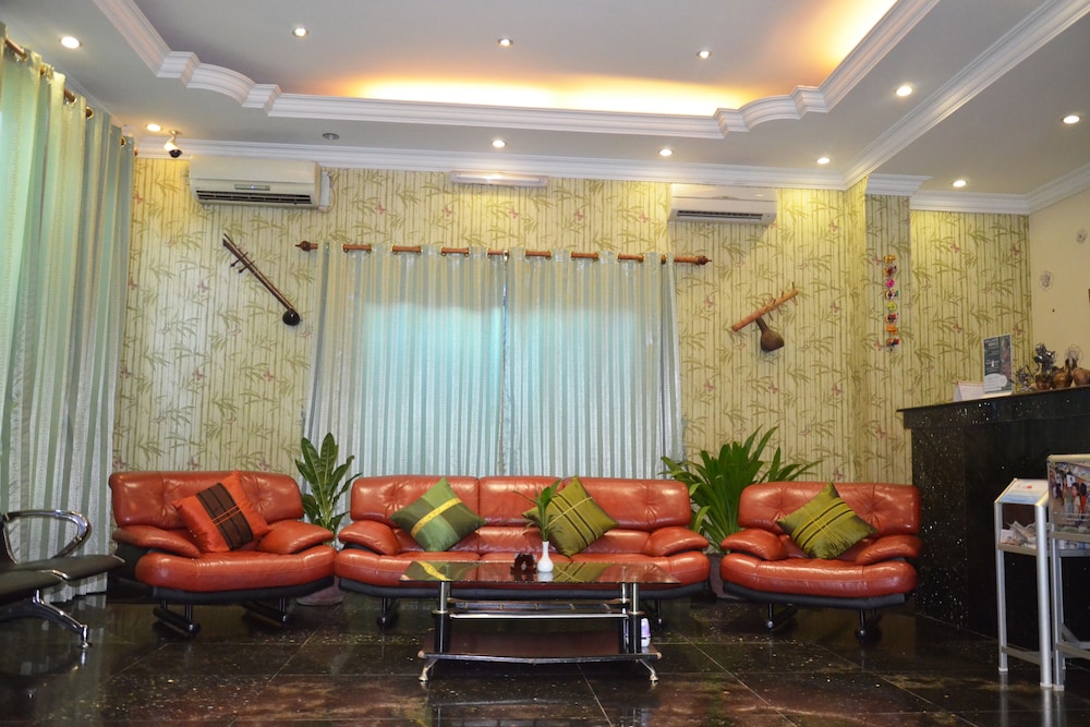 Parklane Hotel 36/50