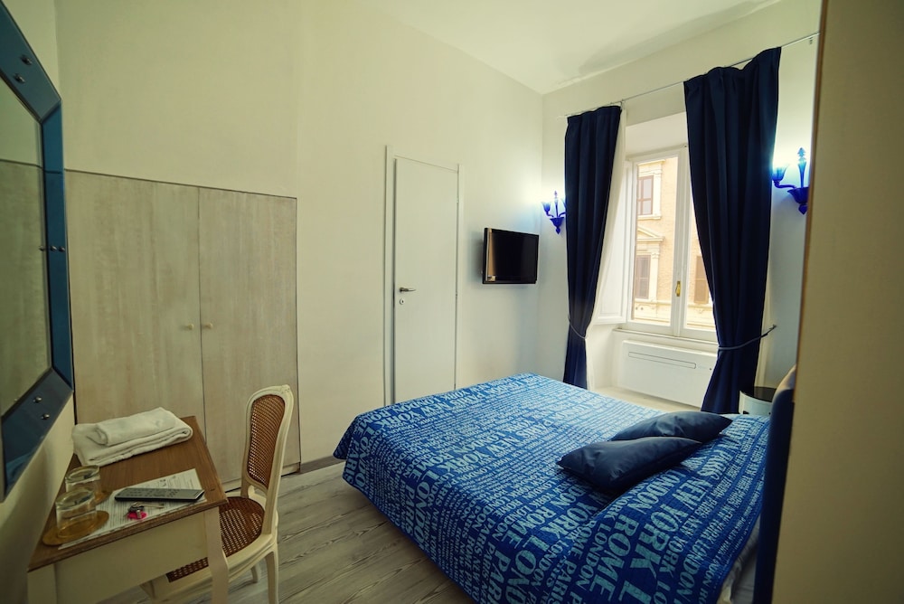 Deluxe Rooms 10/59