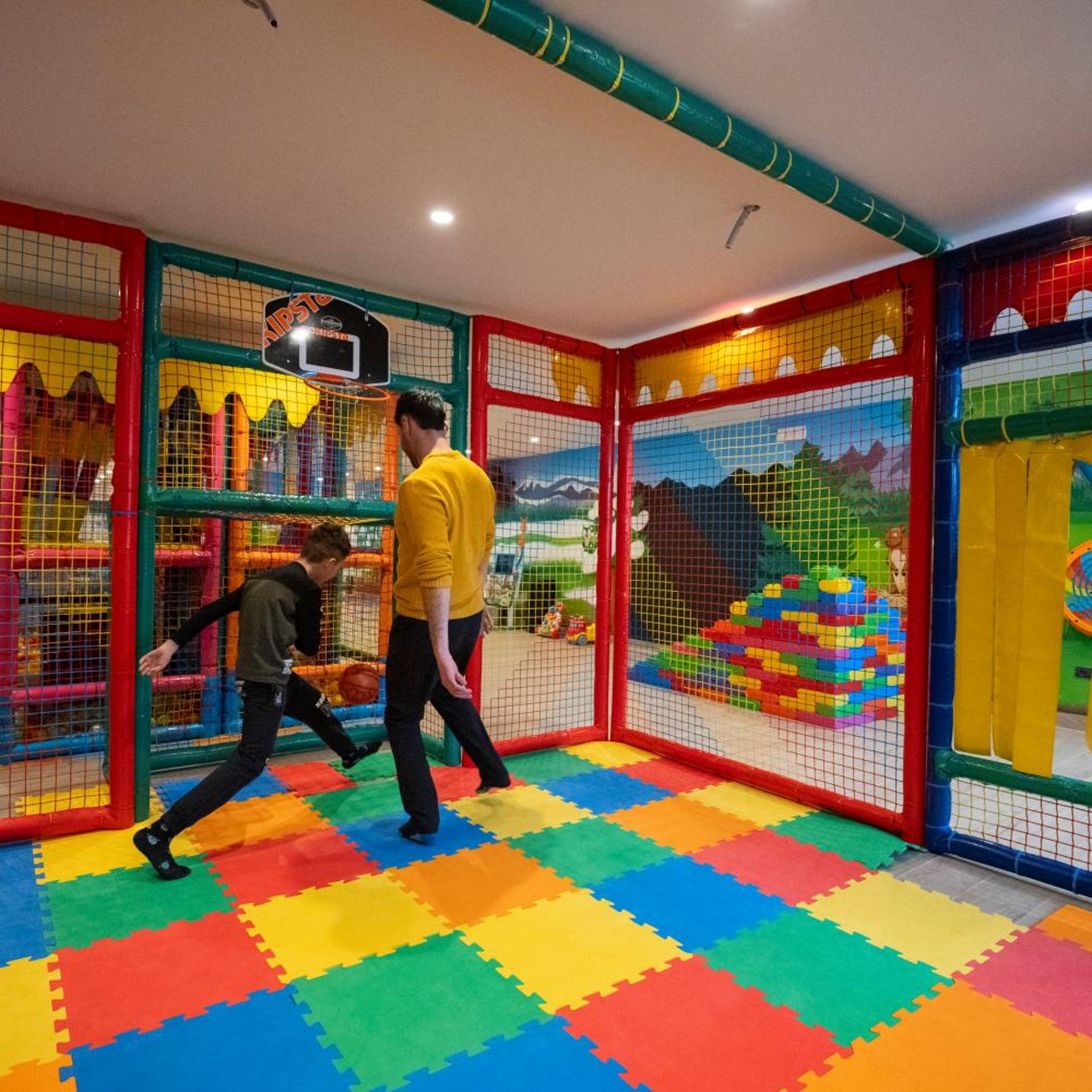 Sport Hotel Vittoria 51/57