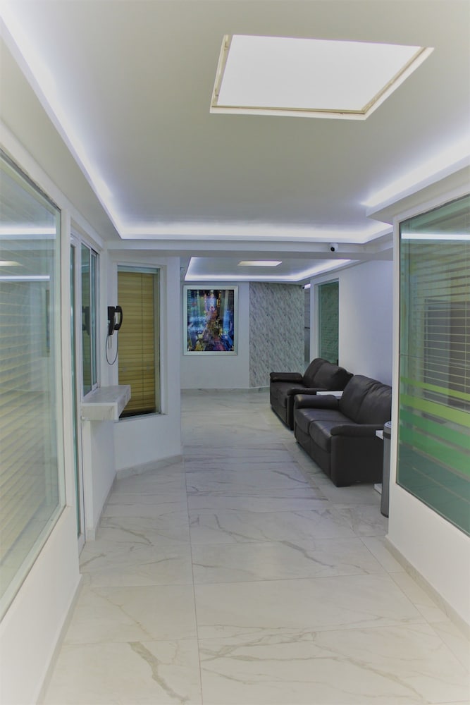 Suites Victoria Hotel 5/44
