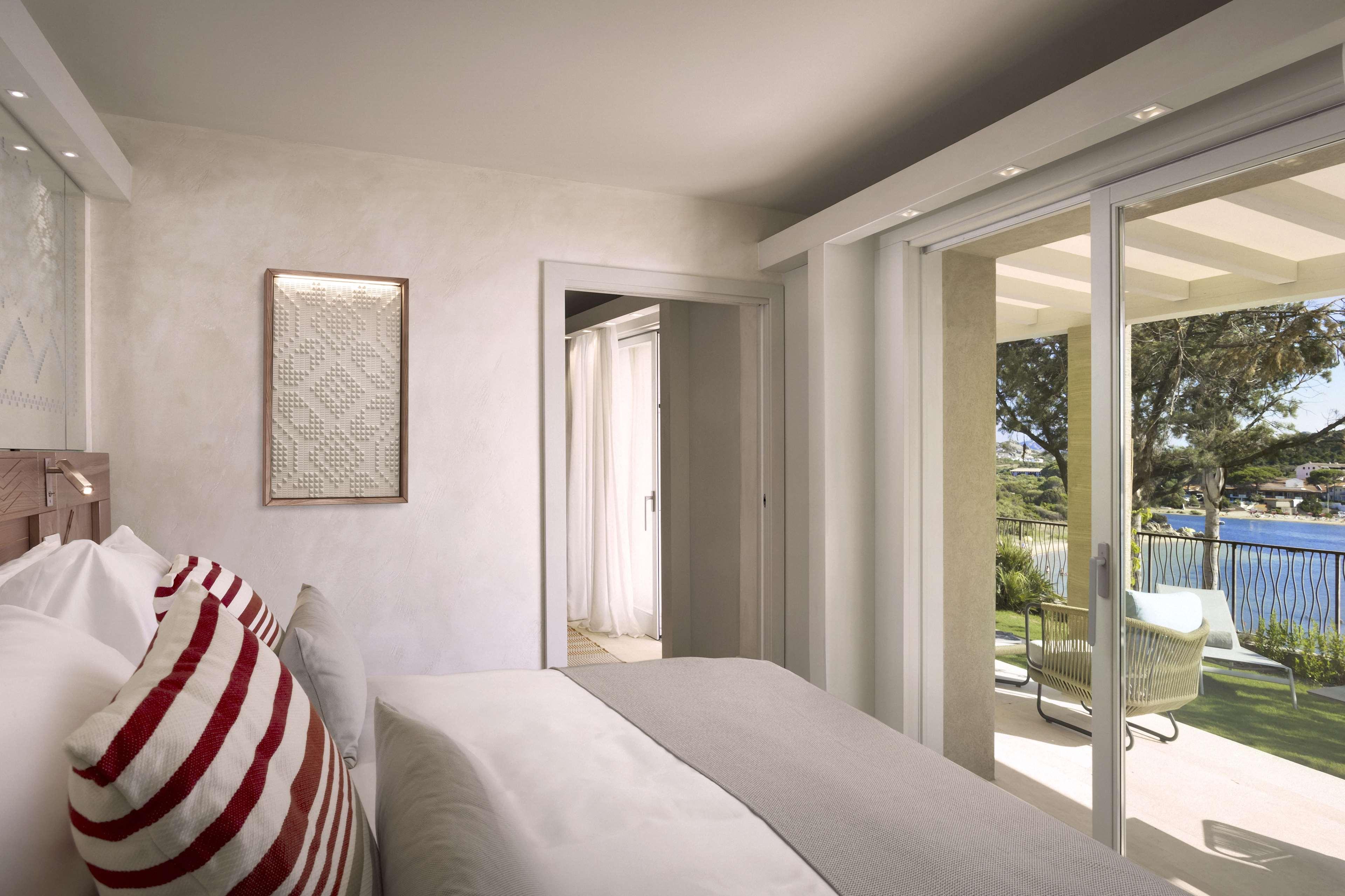 Beach, Suite