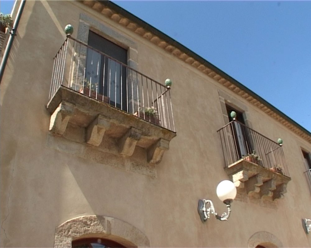 Villa Tasca Turismo Rurale 1/50