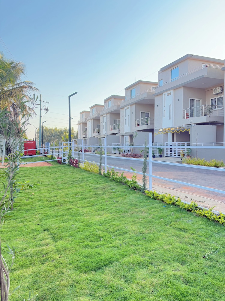 Sai Grand Villas and Hotel 39/50