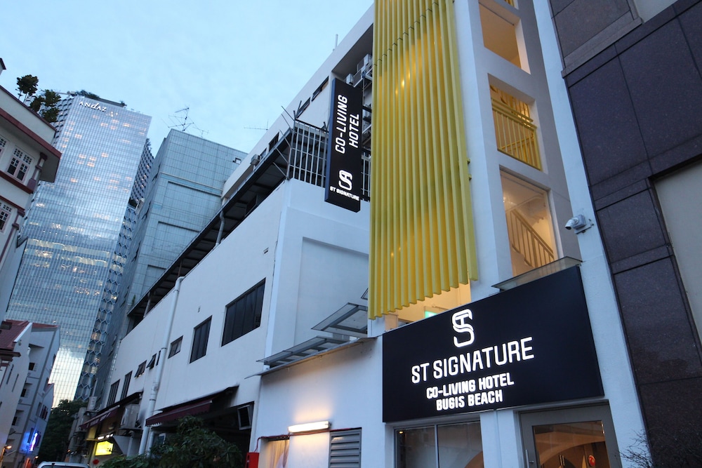 ST Signature Bugis Beach 6/76