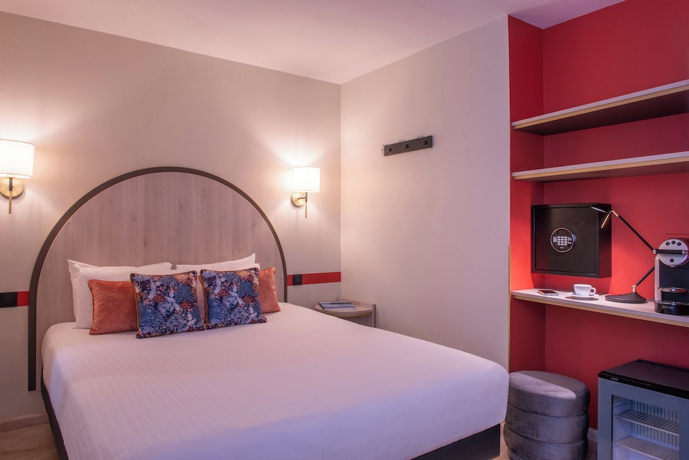 SUPERIOR, DOUBLE BED