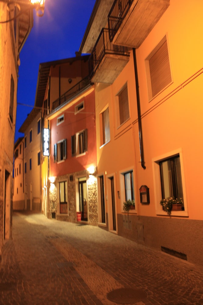 Albergo Pace 37/42