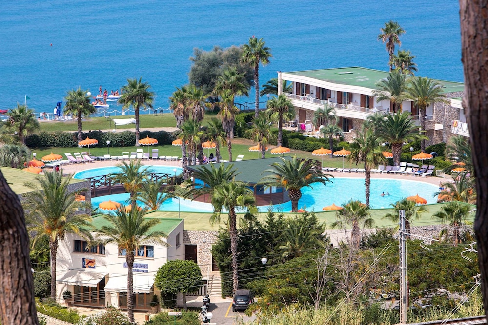 Club Residence La Castellana Mare 49/63