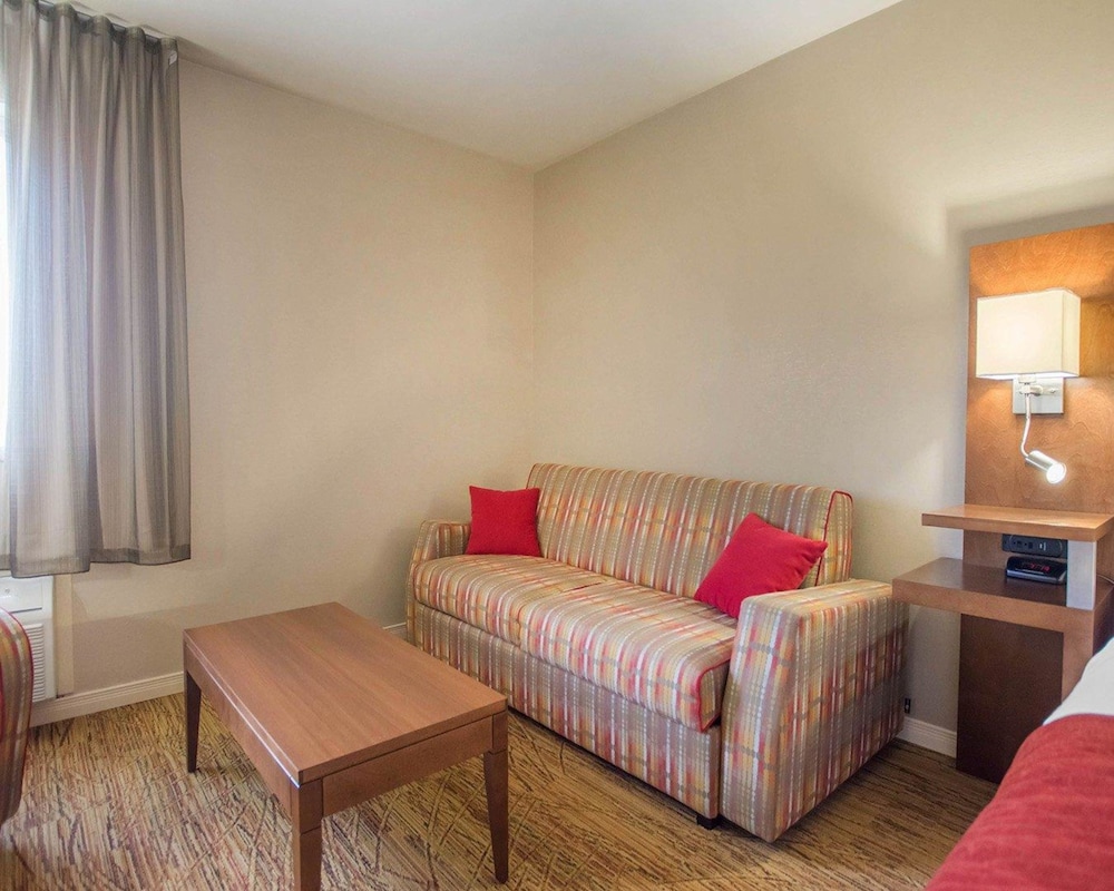 Comfort Inn Mont Laurier, QC 30/46